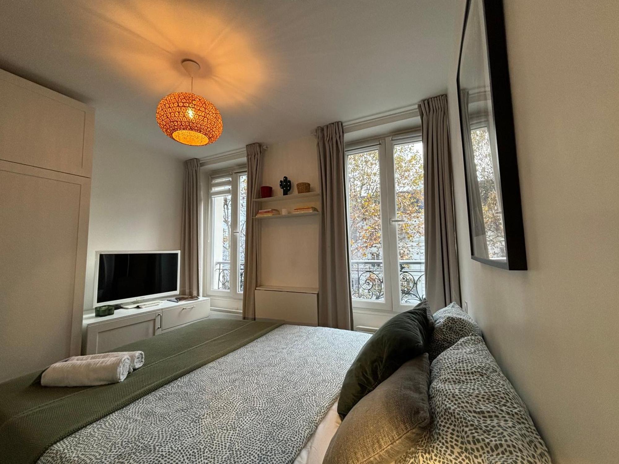 Clichy Studio Getaway - C70 Paris Exterior photo